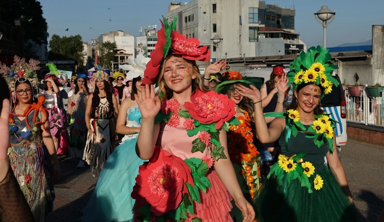 3. Kapanca Festivali renkli kortejle açıldı