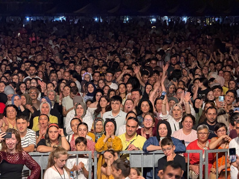 Resul Dindar Gölcük’ü Salladı