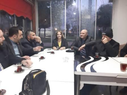 İzmit  MHP Merkez İlçesi başkanı Kemal Okur ve yönetimi STK ziyaretlerini  sürdürüyor.