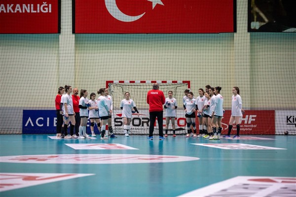 U19 ve U17 Milli Hentbol takımları Burdur ve Ankara’da kampa giriyor