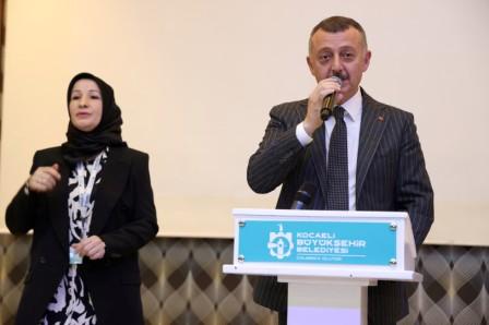 AK Parti İzmit İlçe Başkanı Muharrem Tutuş, AK Parti İzmit Kadın Kolları Başkanı Pınar Atabay’ın yanı sıra sivil toplum örgütü temsilcileri ve çok sayıda vatandaş katıldı.