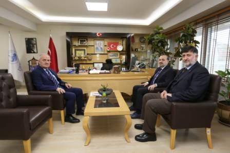 Derince Belediye Başkanı Zeki Aygün, AK Parti Kocaeli İl Başkanı Dr. Şahin Talus ve İl Başkan Yardımcısı Ahmet Sönmez’i konuk etti