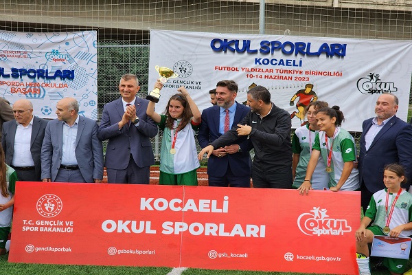 “Futbol Yıldızlar Türkiye Birinciliği"