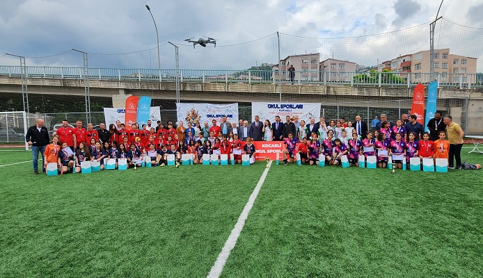 “Futbol Yıldızlar Türkiye Birinciliği"