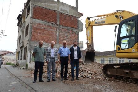 İzmit Belediyesi, Mehmet Ali Paşa’daki son binayı da yıktı