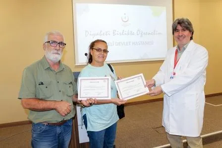 Kocaeli Devlet Hastanesi’nin Diyabet Okulu eğitimleri devam ediyor