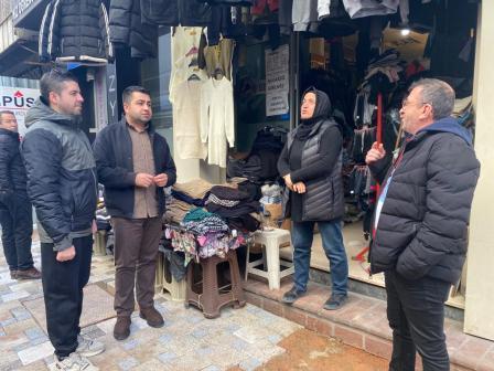 İzmit Belediyesi yöneticileri Akça Camii Caddesi Esnafını dinledi