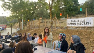AK Parti İzmit İlçe Kadın Kolları’ndan “Mahalle Kadın Meclisi” Çalışması