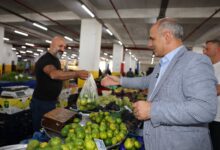 ALIŞVERİŞ YAPTI