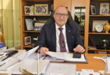 AYHAN ZEYTİNOĞLU