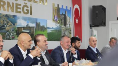 Büyükakın, Çayırova'da dernekleri ziyaret etti