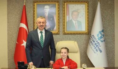 İzmit Ulugazi İlkokulu'na masal gibi bir bahçe