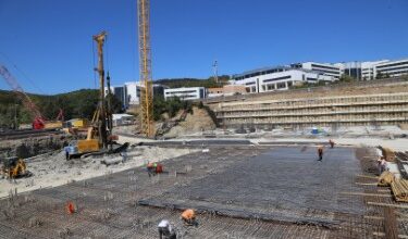 KOÜ Camii ve Otopark projesi ilerliyor