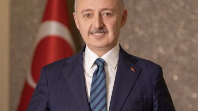 Kocaeli Büyükşehir Belediye Başkanı Doç. Dr. Tahir Büyükakın