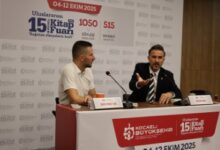 Futbol da şiir de Kitap Fuarı’nda konuşuluyor