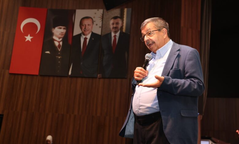 İnanç, Kitap Fuarı’nda “Can Veren Pervaneleri” anlattı