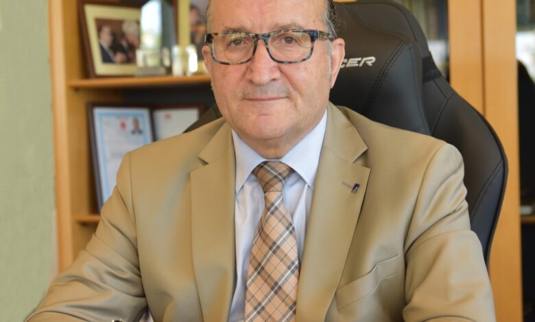 AYHAN ZEYTİNOĞLU