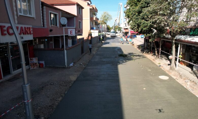 Başiskele Cumhuriyet Caddesi'nde üstyapı atağı