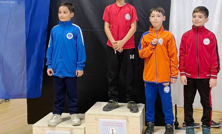 Cumhuriyet Kupası Karate Turnuvası’nda Körfezli karateciler tulum çıkardılar