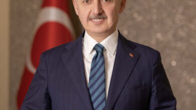 Kocaeli Büyükşehir Belediye Başkanı Doç. Dr. Tahir Büyükakın (