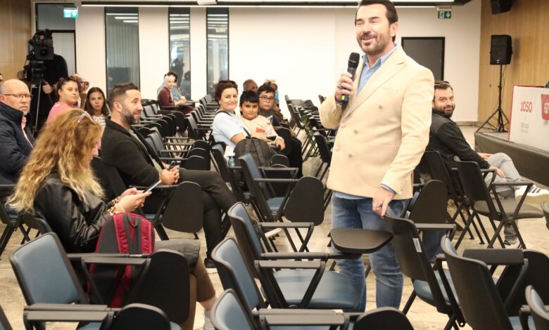 Şair Arslan, sevilen eserleriyle Kitap Fuarı'nda