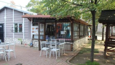 KOCAELİ’DE SAZIN, SÖZÜN VE LEZZETİN BULUŞTUĞU NEZİH MEKÂN