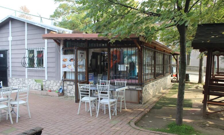 KOCAELİ’DE SAZIN, SÖZÜN VE LEZZETİN BULUŞTUĞU NEZİH MEKÂN