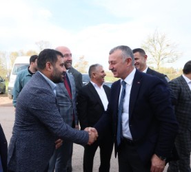 Büyükakın Ağrılılarla buiuştu