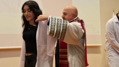 Tıp Fakültesi Öğrencileri Beyaz Önlüklerini Giydi