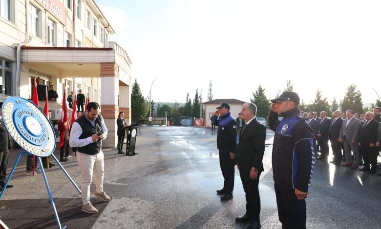 ATATÜRK’E MİNNETLE ANMA