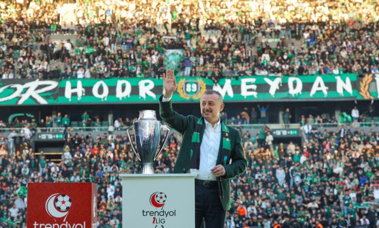 Büyükakın, Kocaelispor'u kutladı
