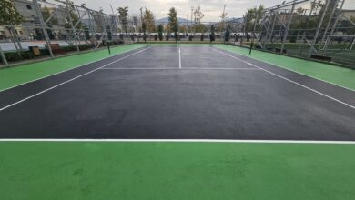 Derince Sağlıklı Yaşam Parkı'ndaki basketbol ve tenis sahaları