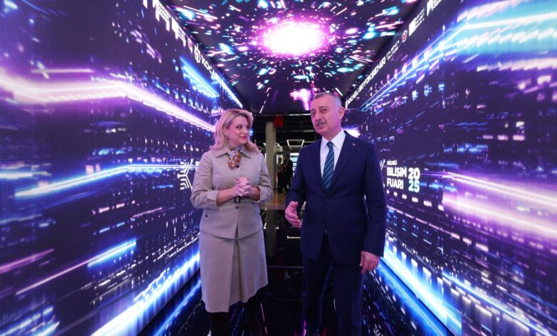 Kocaeli Bilişim Fuarı'na özel konuklar