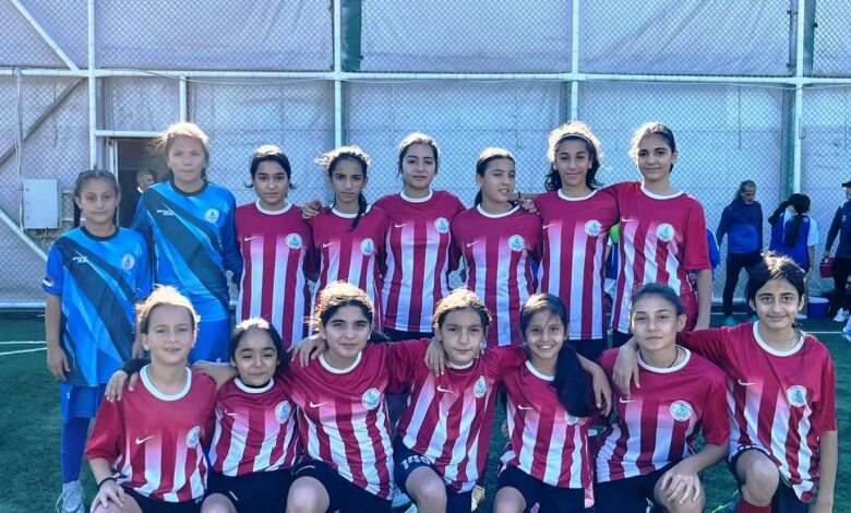 Körfez Gençlerbirliği SK U13 Kız Futbol Takımı şampiyon oldu