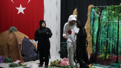 Minik İzleyicilere Neşeli Bir Gün