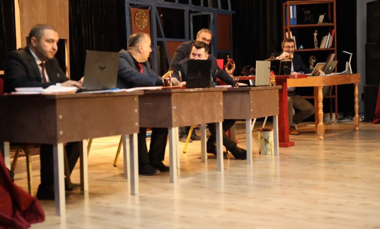 ‘Kırık Ayna’ ayakta alkışlandı