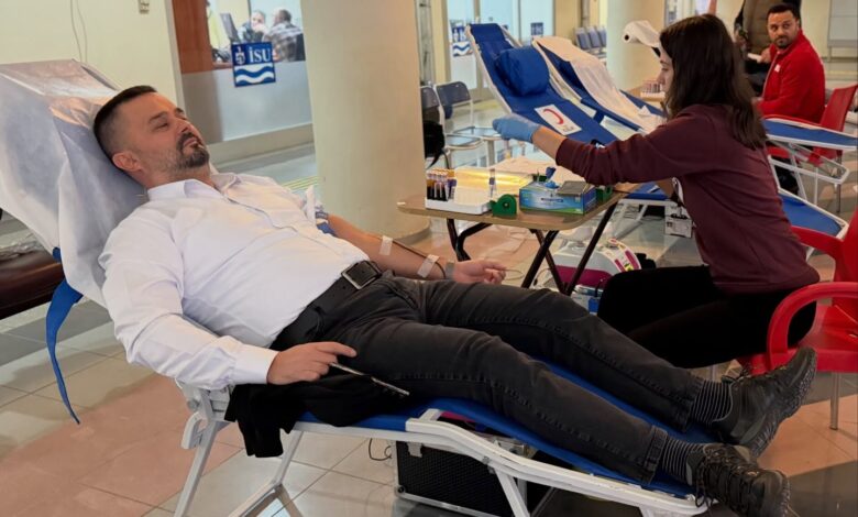 Kan Stoklarına Gölcük Belediyesi’nden Güçlü Destek