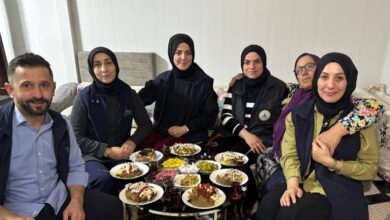 Büyüklerin Yalnızlığına Dokunan Sıcak Bir El