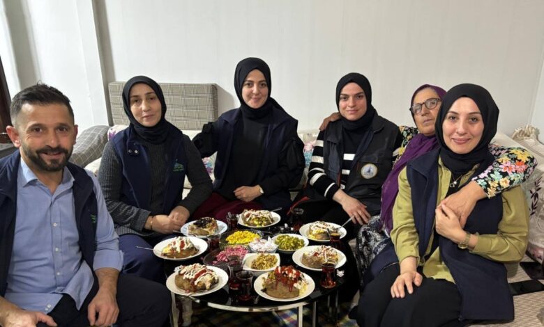 Büyüklerin Yalnızlığına Dokunan Sıcak Bir El