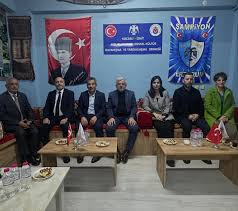 'Erzurumlular Derneği üyeleri bir araya gelerek şehitler için Mevlid-i Şerif okuttu;