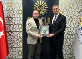 Vakfı Kız Mesleki ve Teknik Anadolu Lisesi Müdürü Oğuzhan Erdem