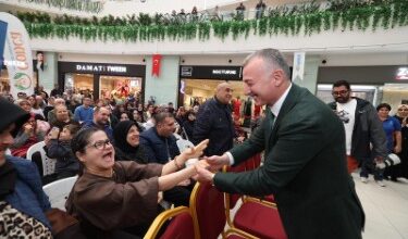 Kocaeli Büyükşehir Belediye Başkanı Tahir Büyükakın,