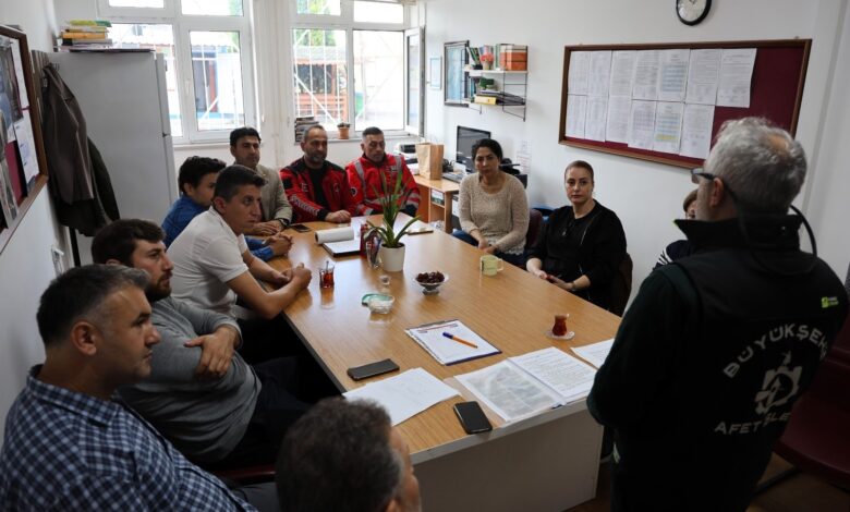 Kartepe’deki okullarda afet eğitimi ve tatbikatı