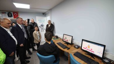 Başkan Büyükakın Eseri olmayanın yerinde yeller eser