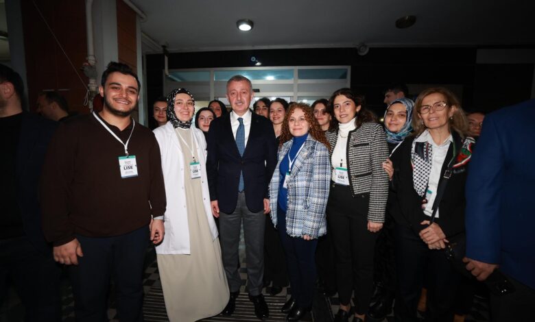 Büyükakın Akademi Liselerde gençlerimizi geleceğe hazırlıyoruz