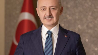 Kocaeli Büyükşehir Belediye Başkanı Doç. Dr. Tahir Büyükakın