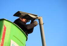 Duraklara güneş enerjili aydınlatma çözümü