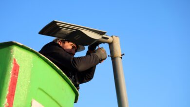 Duraklara güneş enerjili aydınlatma çözümü