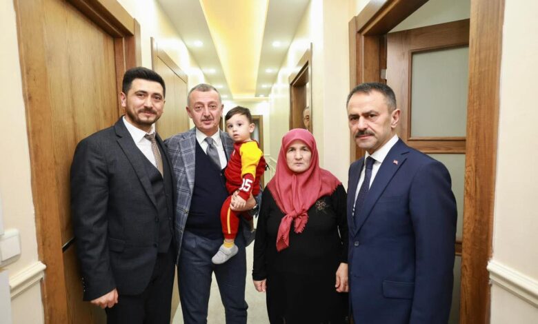 İlk ziyaret şehit ailelerine yapıldı