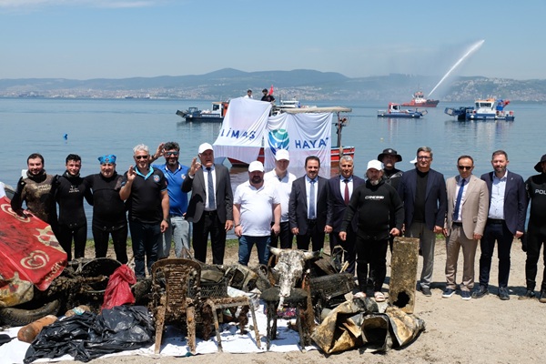 Hayat Holding İzmit Körfezi’nin Doğal Zenginliğine Işık Tutuyor